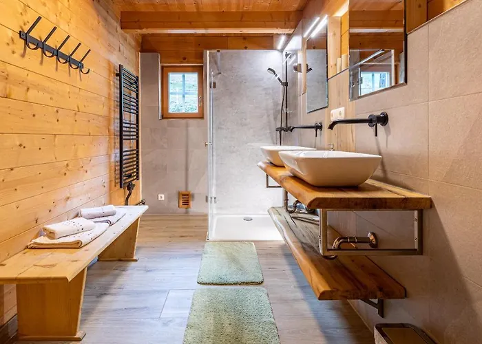 恩特尔格拉德尼尔宾馆 斯拉德明